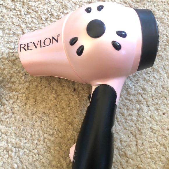 Revlon Hair Dryer Travel Size NEW Styling Tool - Picture 1 of 7